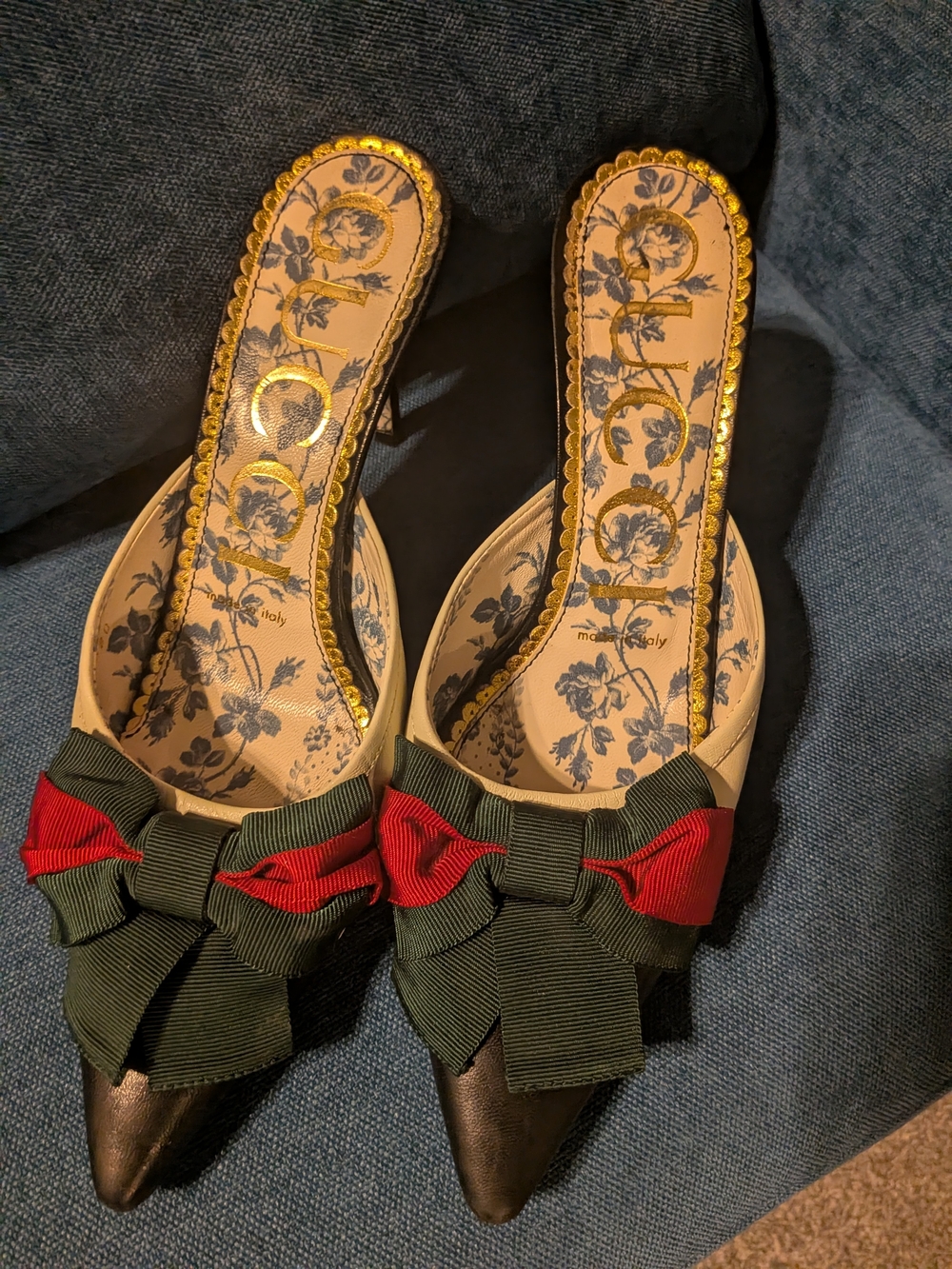 Gucci Black Pointed-Toe Mules with Green and Red Grosgrain Bow